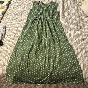 Green and White Floral Cotton Dress Pockets Vermont Country Store Large